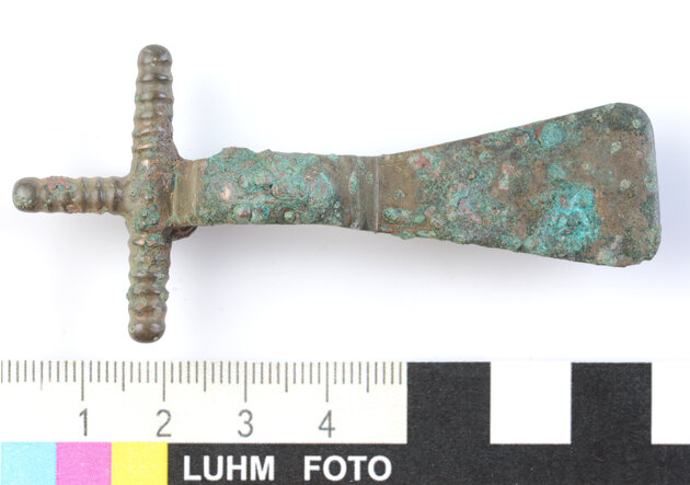 Korsformad fibula